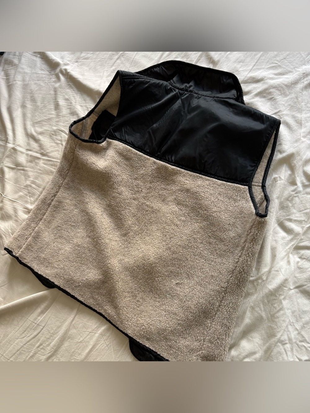 XCEPSION Men’s Sheepskin-Esque Vest - Picture 3 of 3